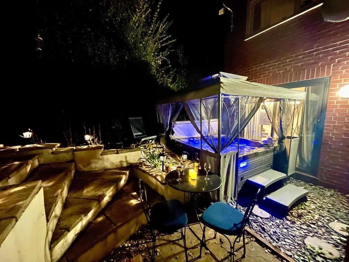 Penderi House Usk With Cymru Holidays Exterior photo